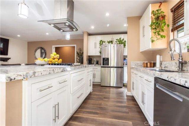 17525 Kingsbury Street, Granada Hills, CA 91344