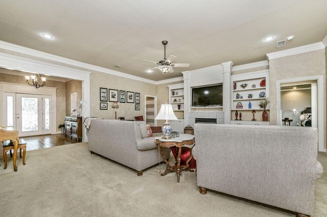 6007 HUNTER Drive, Amarillo, TX 79119