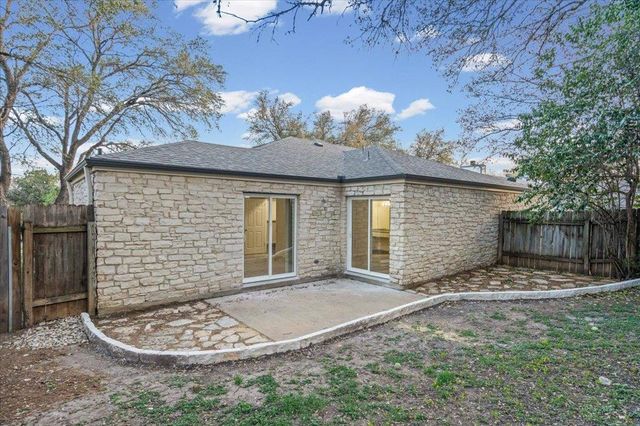 361 Fantail LOOP B, Austin, TX 78734