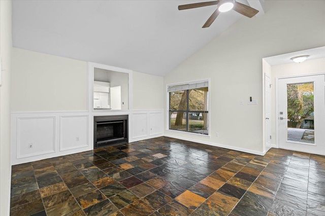 361 Fantail LOOP B, Austin, TX 78734