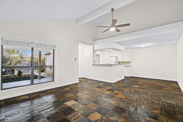 361 Fantail LOOP B, Austin, TX 78734