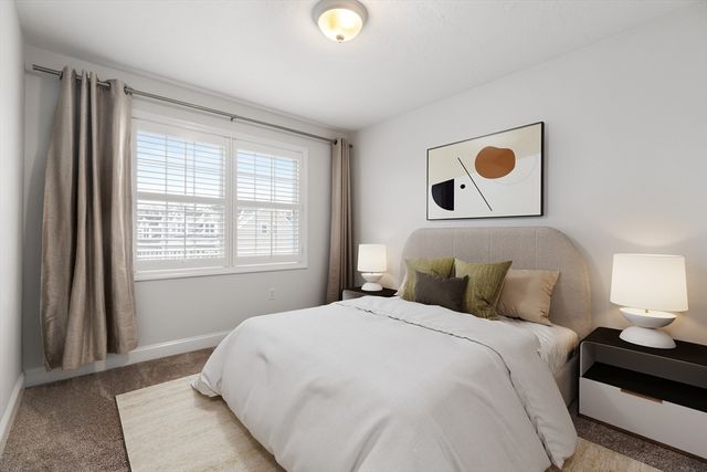 12 Whispering Pine Cir 12, Worcester, MA 01606