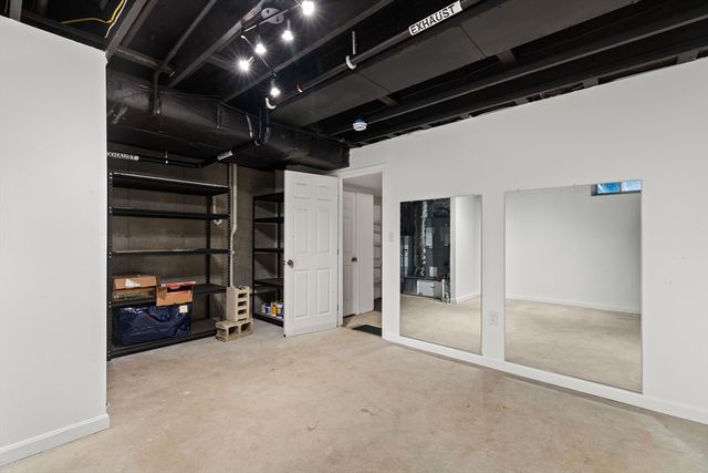 12 Whispering Pine Cir 12, Worcester, MA 01606