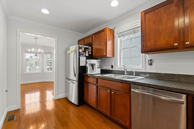 12 Whispering Pine Cir 12, Worcester, MA 01606