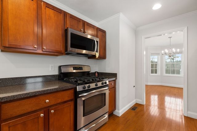 12 Whispering Pine Cir 12, Worcester, MA 01606