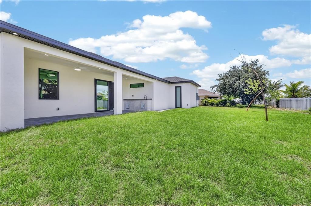 Image 33 of property listing at 1312 NE 5TH AVE, Cape Coral, FL 33909