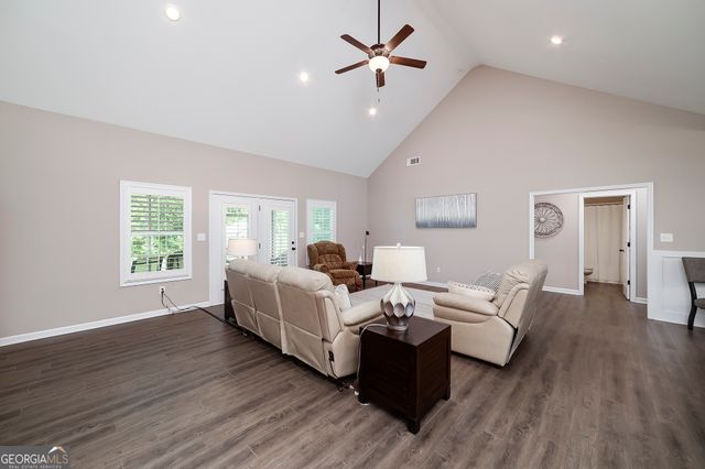 171 Arrow Point Road, Jackson, GA 30233