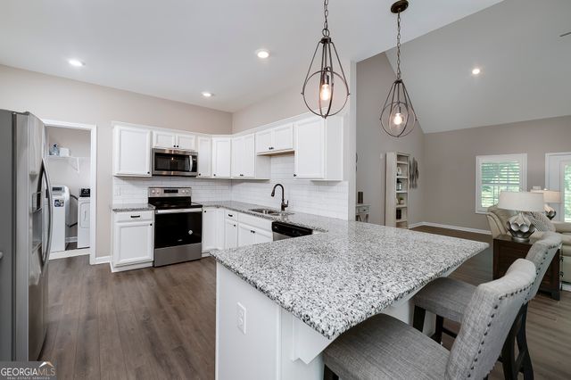 171 Arrow Point Road, Jackson, GA 30233