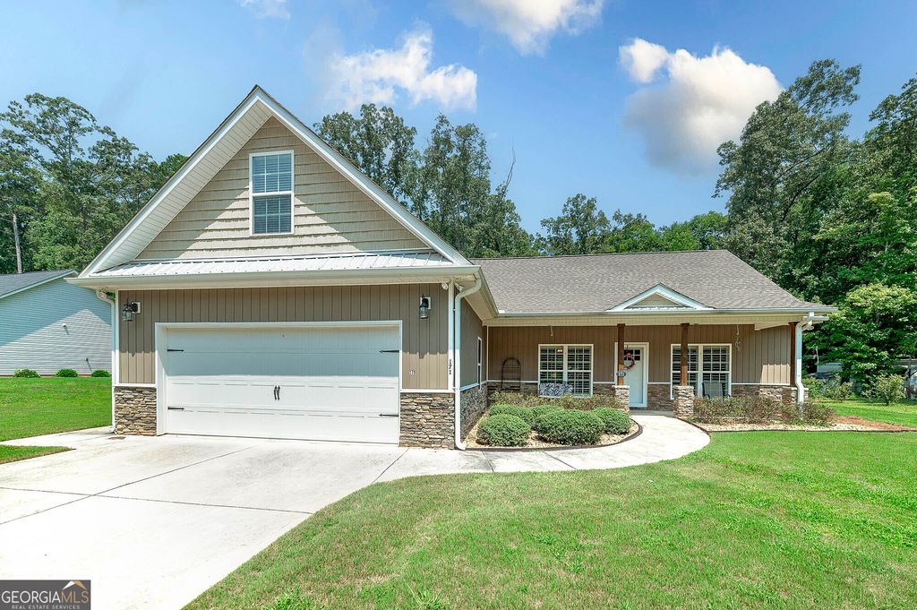 171 Arrow Point Road, Jackson, GA 30233
