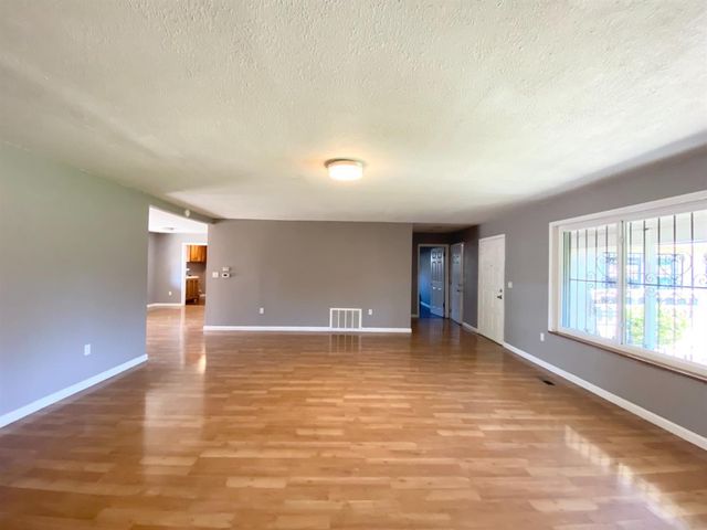 2536 47th Ave, Sacramento, CA 95822