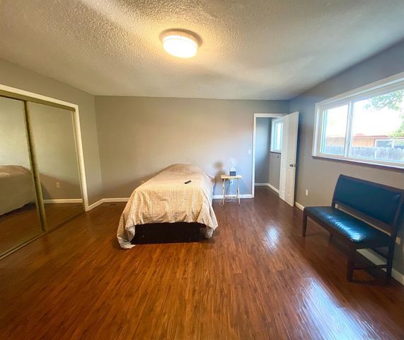 2536 47th Ave, Sacramento, CA 95822