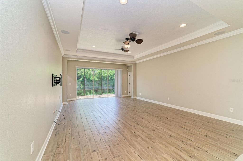 Image 15 of property listing at 12821 BALSAM TERRACE, Bradenton, FL 34212