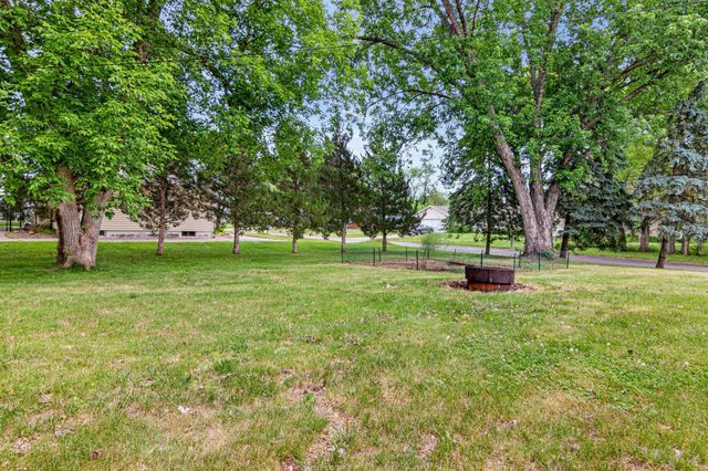 2533 103rd Avenue NW, Coon Rapids, MN 55433