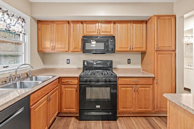 2533 103rd Avenue NW, Coon Rapids, MN 55433
