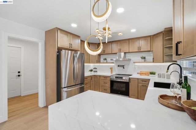 3568 Cattail Ct, Union City, CA 94587