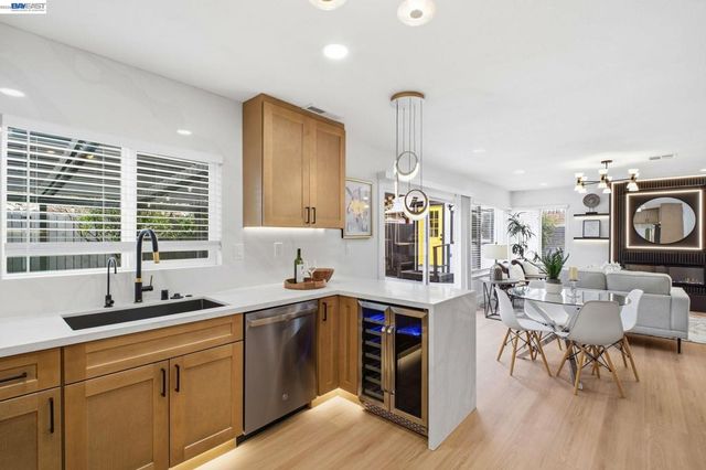 3568 Cattail Ct, Union City, CA 94587