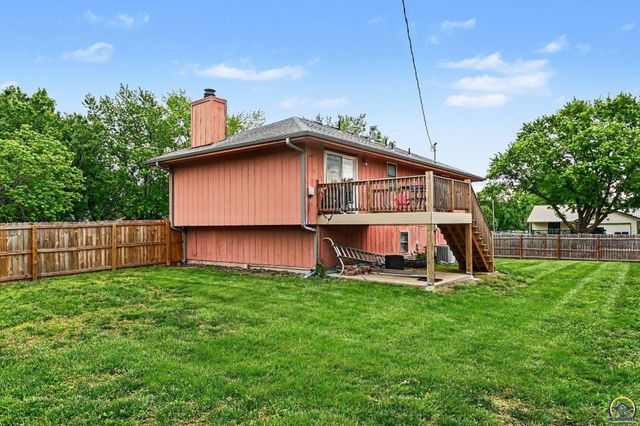3201 SW 35th TER, Topeka, KS 66614