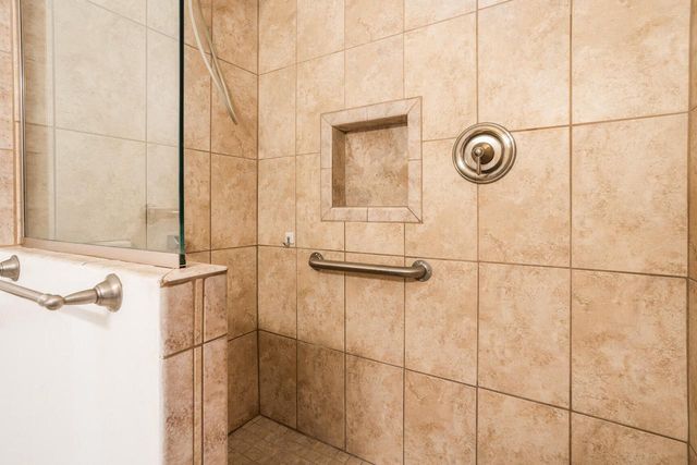 724 Overland TRAIL, Grafton, WI 53024