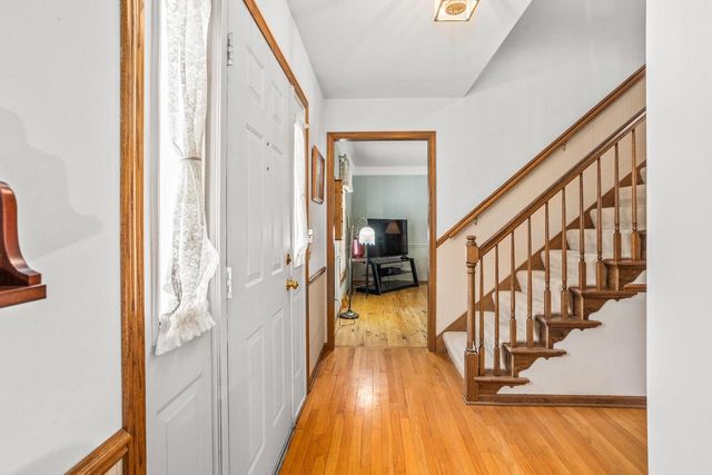 724 Overland TRAIL, Grafton, WI 53024