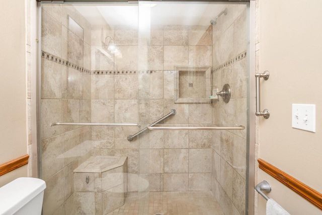 724 Overland TRAIL, Grafton, WI 53024