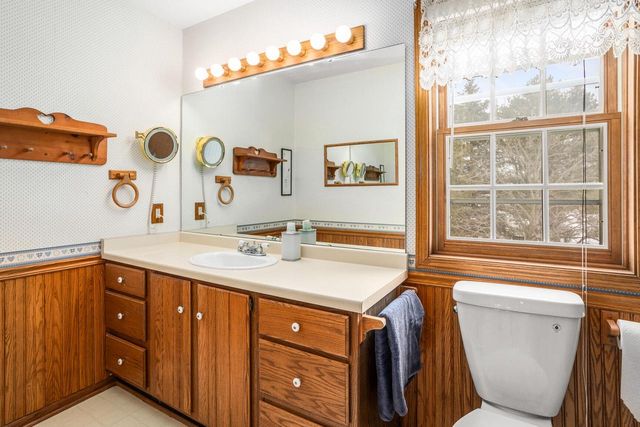 724 Overland TRAIL, Grafton, WI 53024