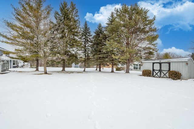 724 Overland TRAIL, Grafton, WI 53024