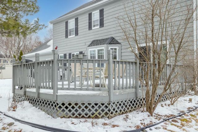 724 Overland TRAIL, Grafton, WI 53024