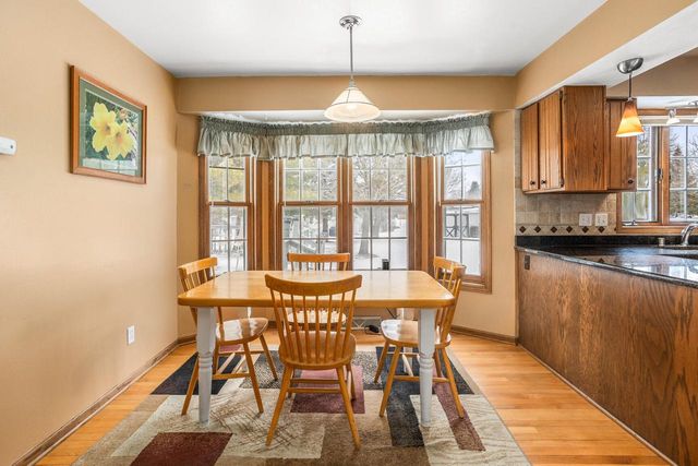 724 Overland TRAIL, Grafton, WI 53024