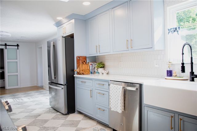 789 Colegate Drive, Marietta, OH 45750