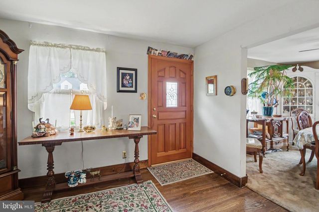 859 WYNDOM TER, Secane, PA 19018