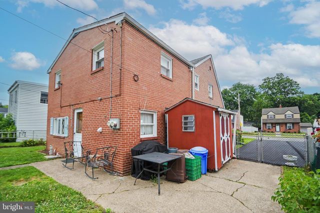 859 WYNDOM TER, Secane, PA 19018