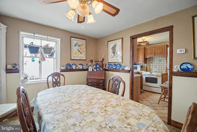 859 WYNDOM TER, Secane, PA 19018