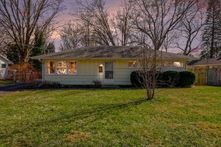 133 W Hughes Street, Marshall, MI 49068