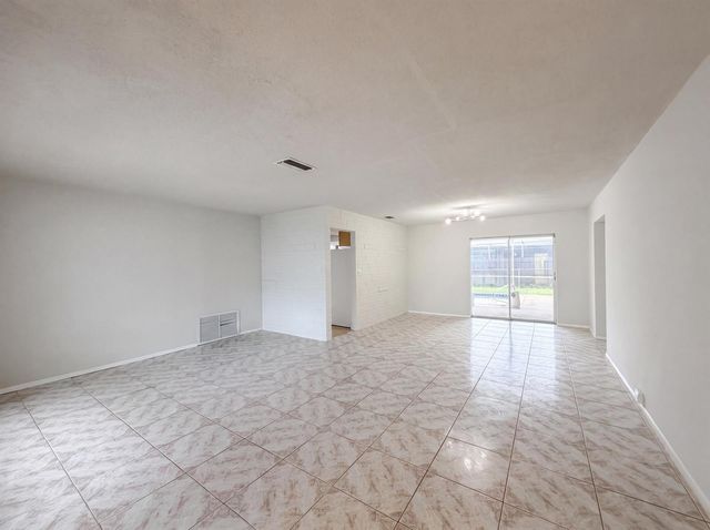 7141 Harbour Boulevard, Miramar, FL 33023