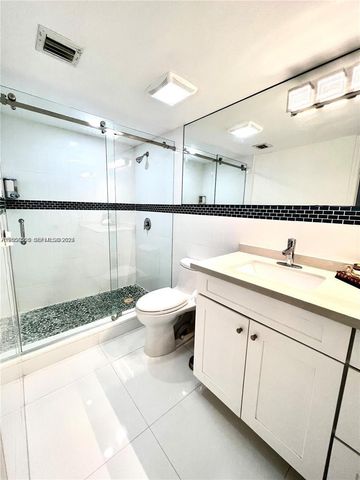 200 Golden Isles Dr 206, Hallandale Beach, FL 33009