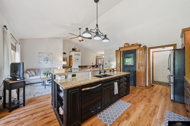 8220 Trail Ridge Court, Lincoln, NE 68505