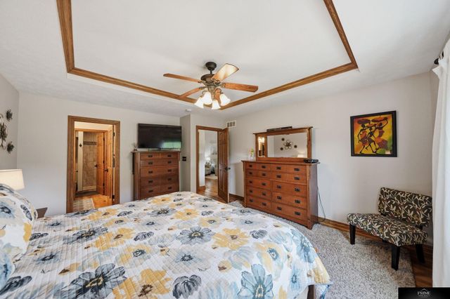 8220 Trail Ridge Court, Lincoln, NE 68505