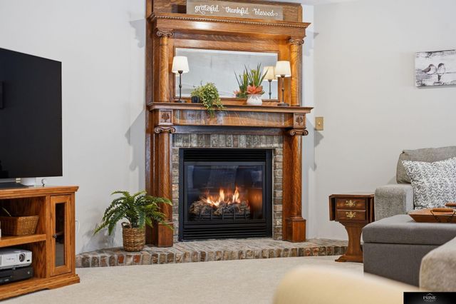 8220 Trail Ridge Court, Lincoln, NE 68505