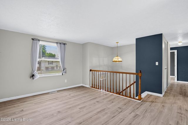 11308 Nez Perce Way, Louisville, KY 40229