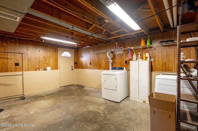 11308 Nez Perce Way, Louisville, KY 40229
