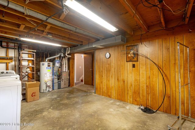 11308 Nez Perce Way, Louisville, KY 40229