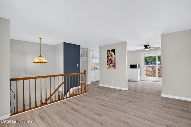 11308 Nez Perce Way, Louisville, KY 40229
