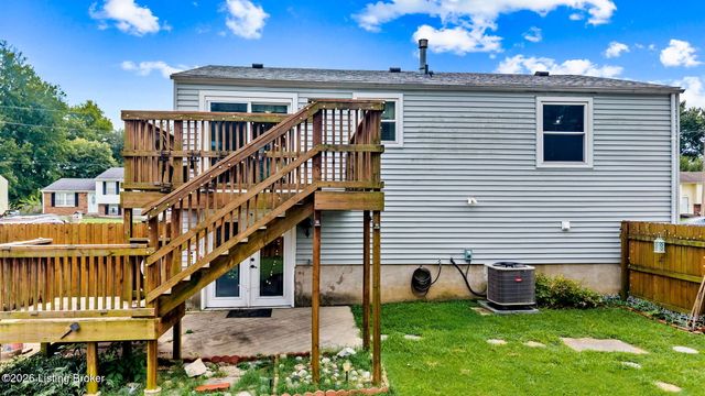 11308 Nez Perce Way, Louisville, KY 40229