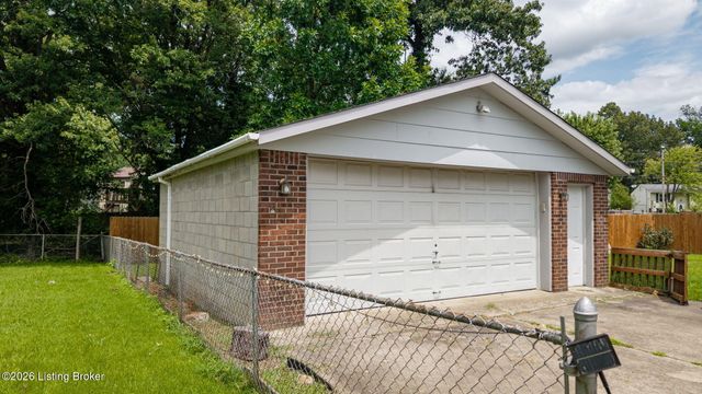 11308 Nez Perce Way, Louisville, KY 40229