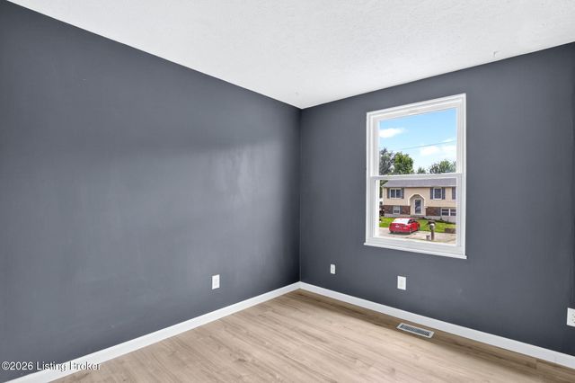 11308 Nez Perce Way, Louisville, KY 40229