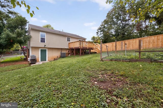 713 60TH AVE, Capitol Heights, MD 20743