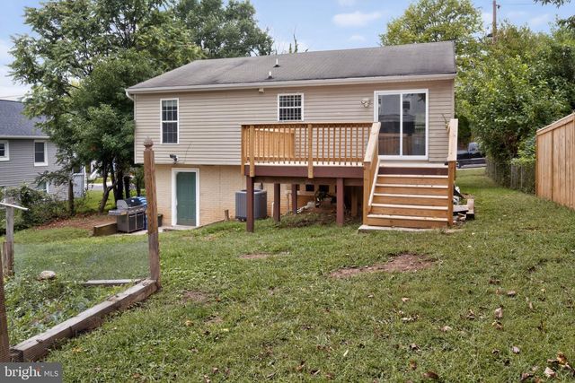 713 60TH AVE, Capitol Heights, MD 20743