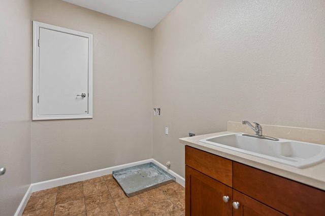 4152 Volpaia Pl, Manteca, CA 95337