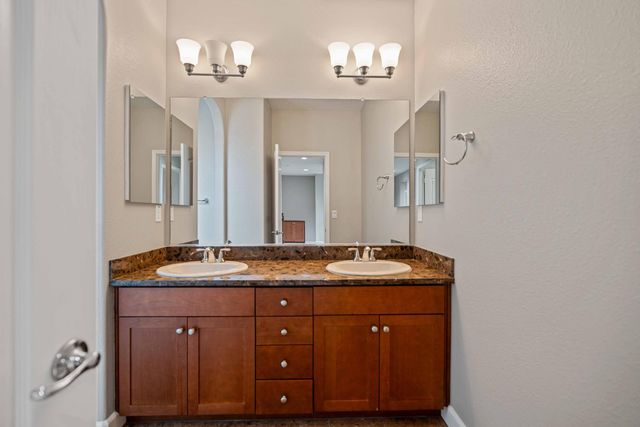 4152 Volpaia Pl, Manteca, CA 95337