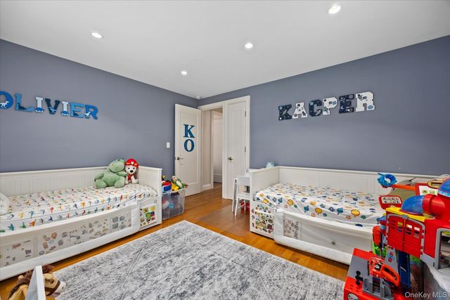 83-30 98th Street 1H, Woodhaven, NY 11421